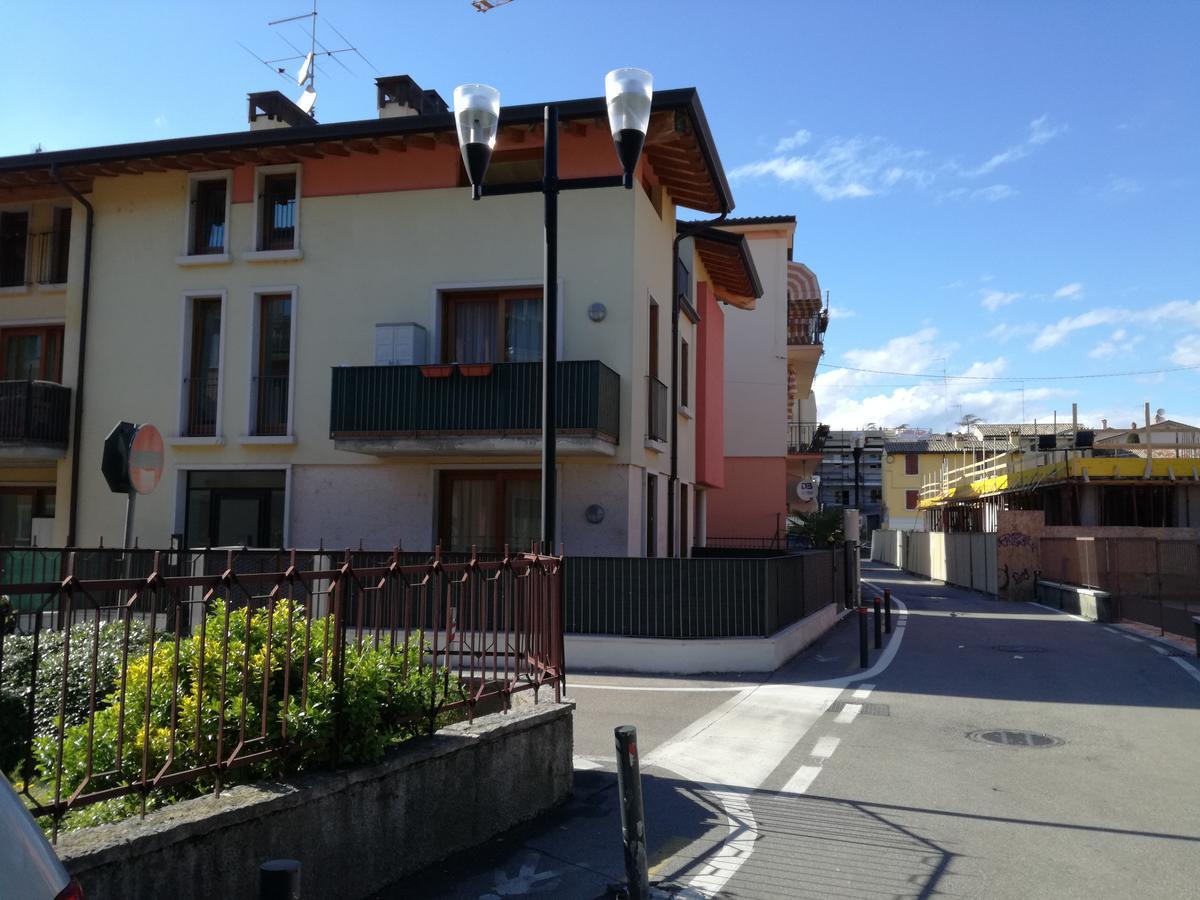 Apartments Tony In Бардолино Экстерьер фото